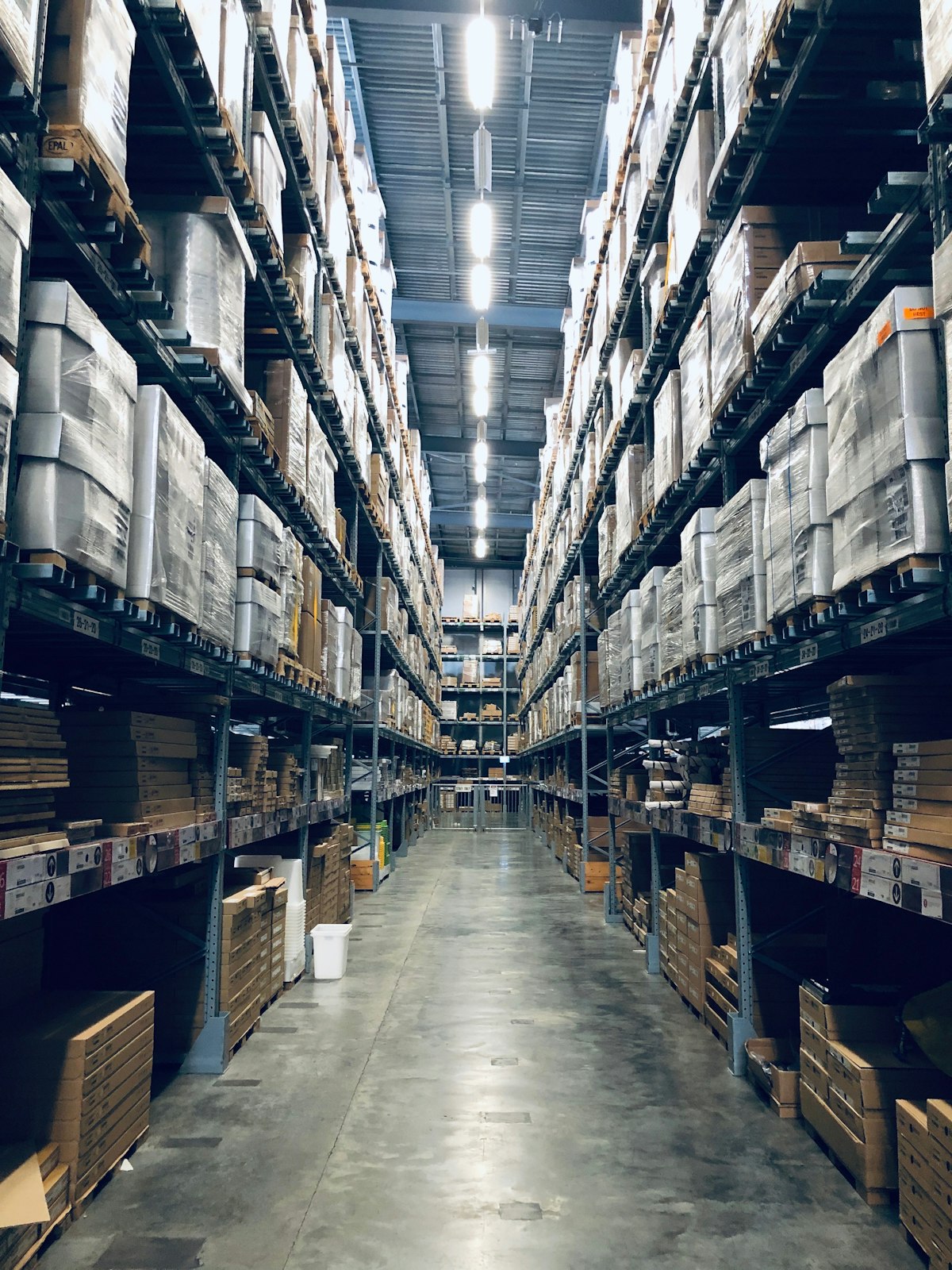 How to Reduce Inventory Costs Without Sacrificing Service Levels